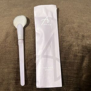 Fan mask Brush